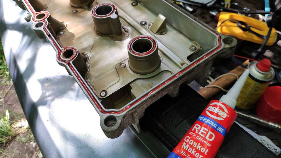 Как выбрать герметик для клапанной крышки двигателя?