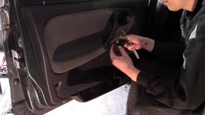 Замена ручки двери ваз 2114 — как поменять внутреннюю и снять наружную переднюю