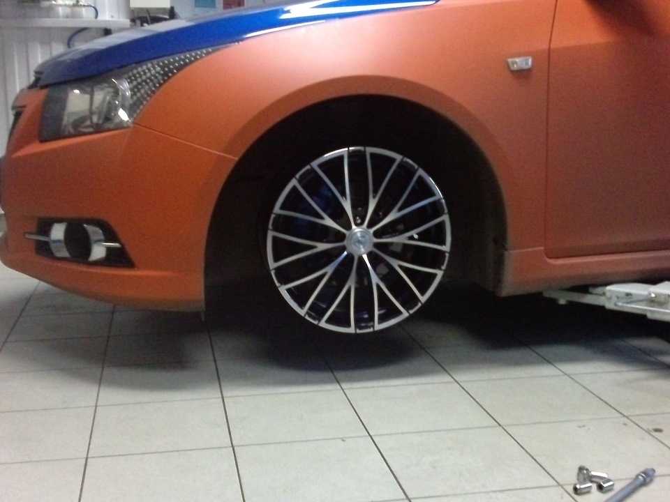 Диски на шевроле круз: размер и параметры литых дисков для chevrolet cruze - сайт об автомобильных шинах и дисках
