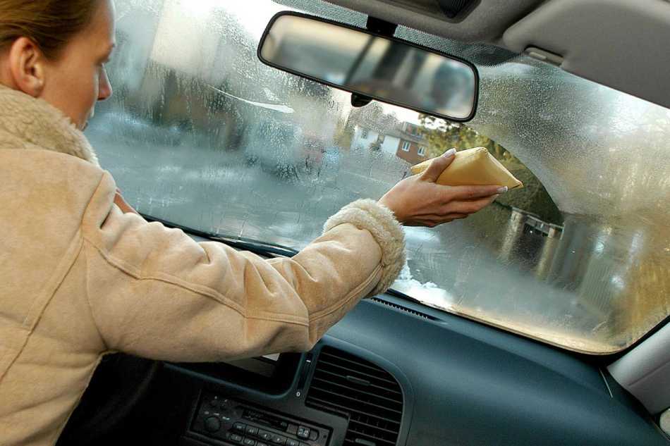 Почему потеют стекла в машине? причины и 10 ответов что делать