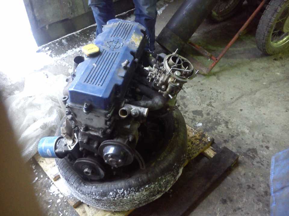 ﻿Двигатель УЗАМ3317 С самого начала выпуска модели Москвич2141 было понятно, что уфимский мотор УЗАМ412 и тольяттинский двигатель ВАЗ2106 были