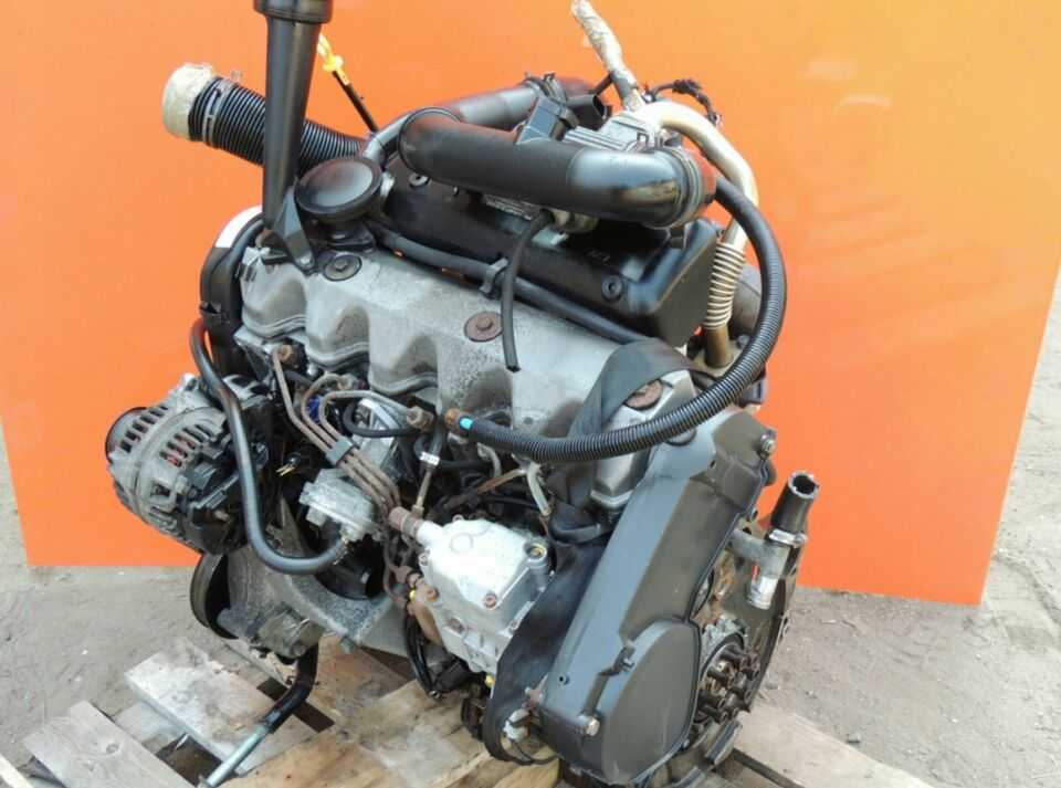 Т4 ajt. Двигатель AJT 2.5 TDI. ТНВД VW t4 AJT 2.5 TDI. Двигатель Фольксваген AJT. Двигатель Фольксваген AJT С интеркулером.