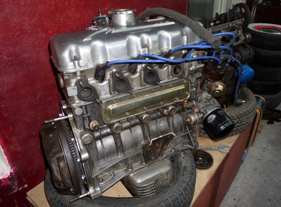 Двигатель узам-3318