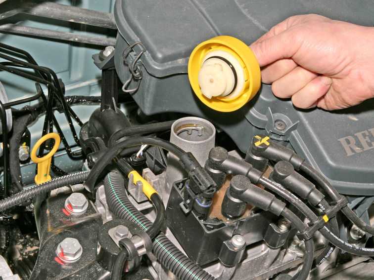 Рекомендации по самостоятельной замене масла в двигателе автомобиля «renault logan»