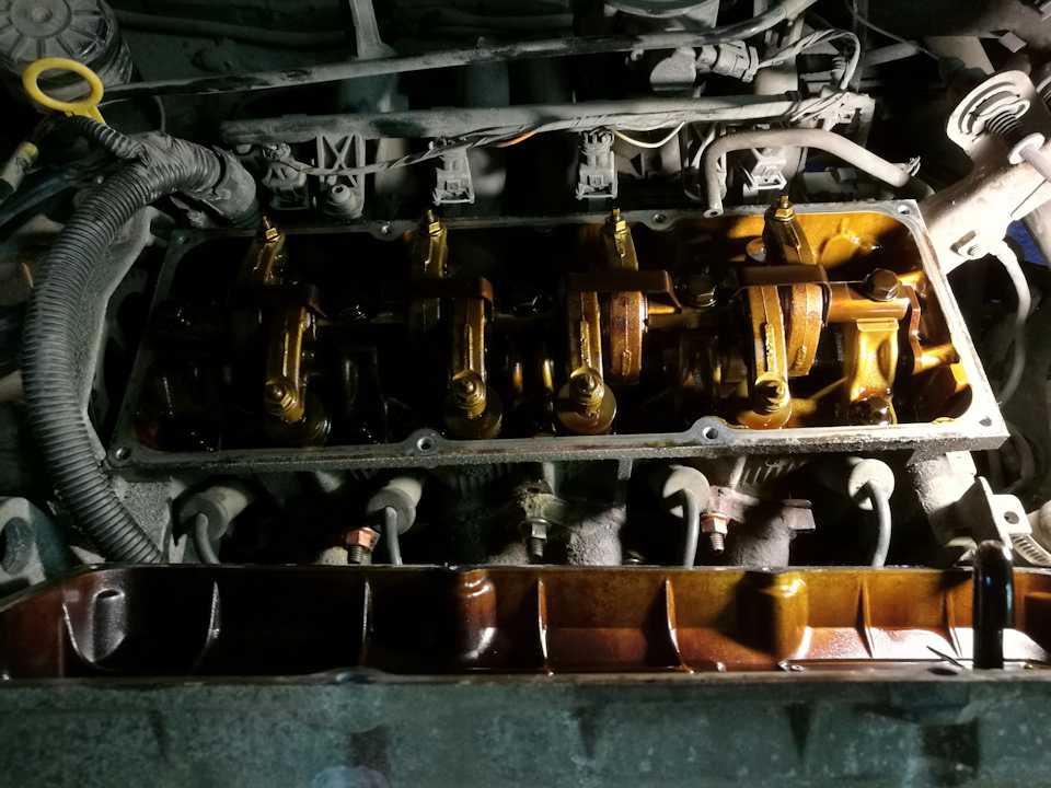 Замена прокладки клапанной крышки двигателя k7j рено логан