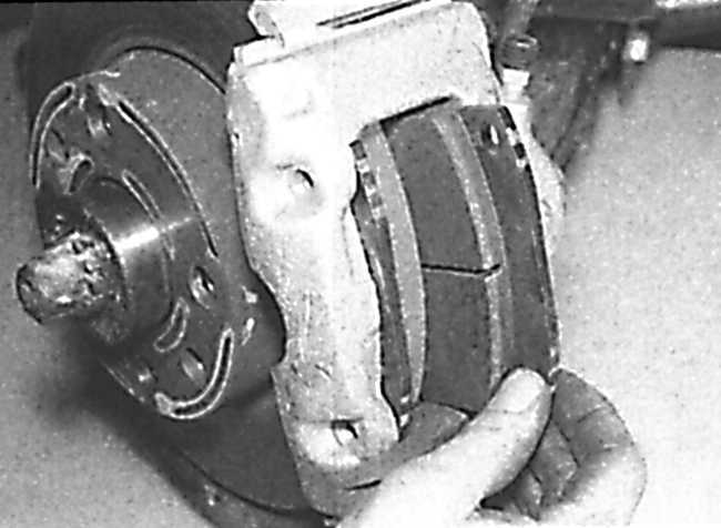 Процедура замены переднего тормозного диска opel vectra c в картинках