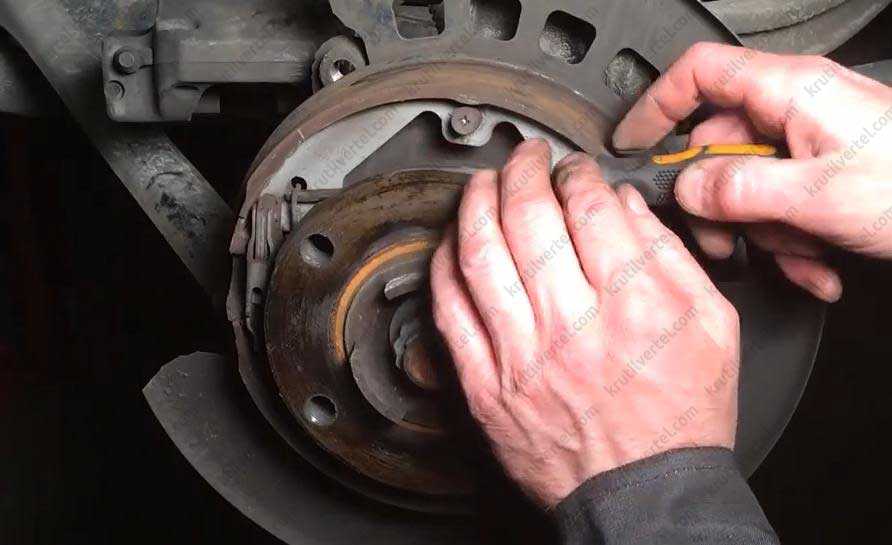 Vw touareg с 2010 года, ремонт задних тормозов инструкция онлайн