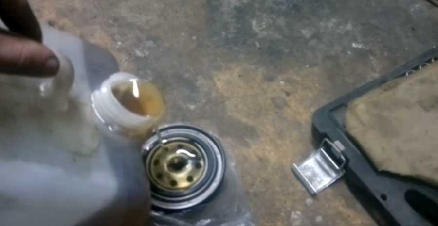 Замена масла в двигателе ваз-2107 своими руками — видео руководство