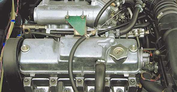 Не набирает обороты двигатель ВАЗ 2109 инжектор Многие владельцы двигателя ВАЗ 2109 инжектор сталкивались с проблемой, когда движок не набирает обороты