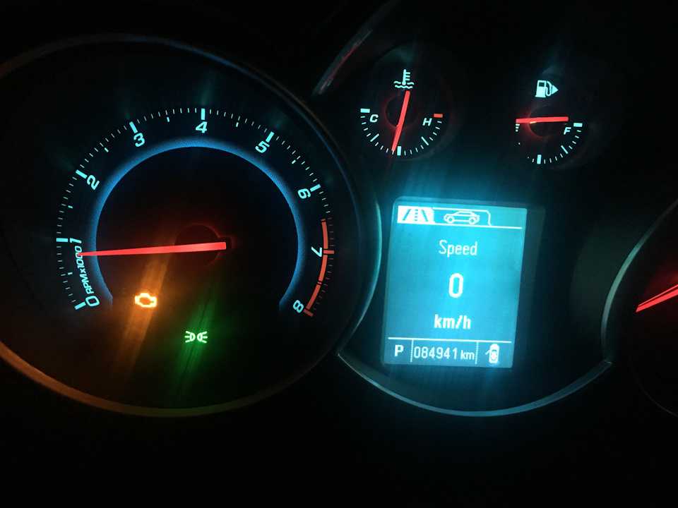Загорелся check engine: причины, последствия, как сбросить