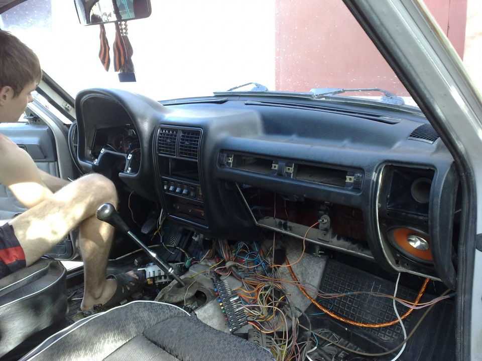 как снять печку на волге 3110