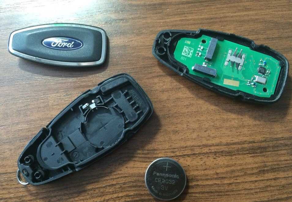 Замена батарейки в штатном ключе ford focus 2