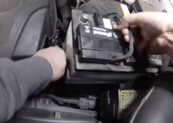Замена батарейки в ключе соренто. фото, инструкция как поменять батарейку в ключе соренто - kianova