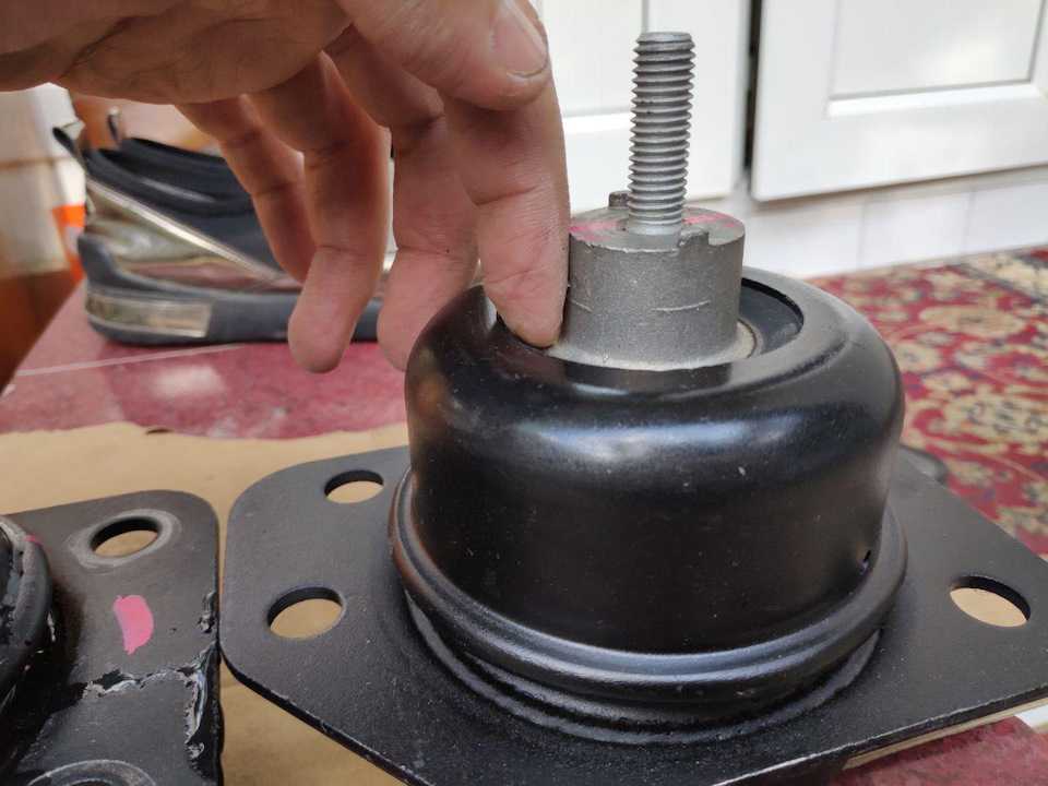 Гидроопора двигателя: как устроена, как её диагностировать и можно ли ремонтировать?