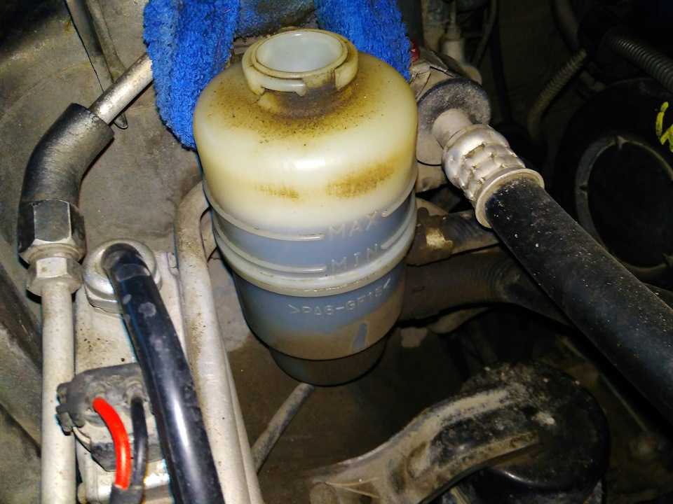 Как поменять масло в гидроусилителе форд фьюжн. самостоятельная замена жидкости гур на ford fusion. пошаговая инструкция смены жидкости в гидроусилителе руля