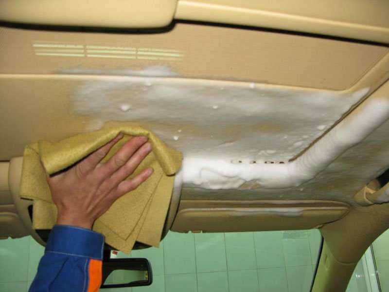 Как очистить грязную обивку потолка в автомобиле? особенности, способы и средства
