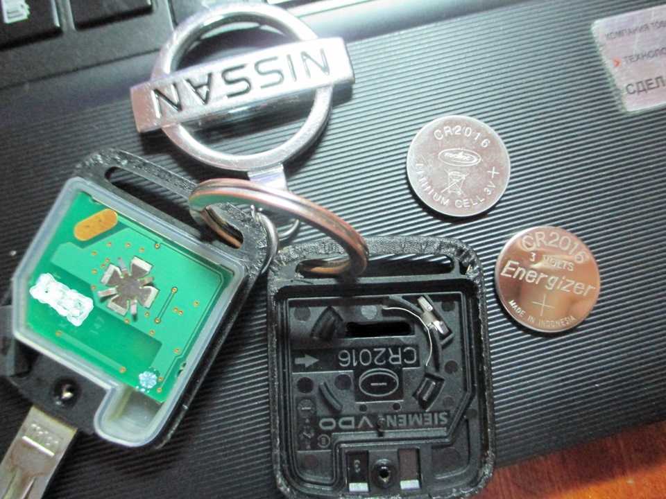 Замена батарейки в ключе nissan tiida • autoviber.ru